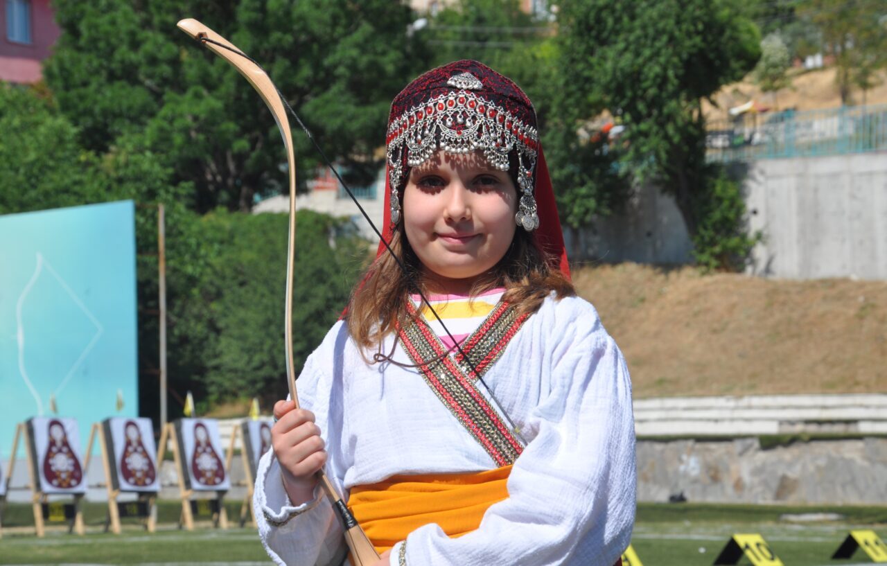 - Şampiyonaya 33 kentten 433 sporcu katılıyor