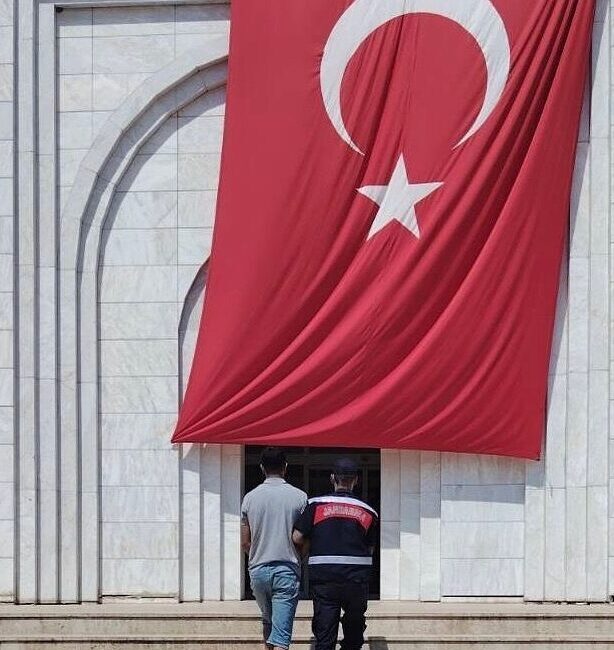 MUĞLA (AA) – Muğla'nın Milas ilçesinde hakkında kesinleşmiş hapis cezası