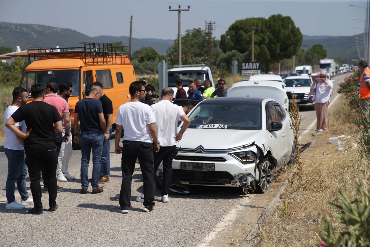MUĞLA (AA) – Muğla'nın Menteşe ilçesinde polisin "dur" ihtarına uymayarak