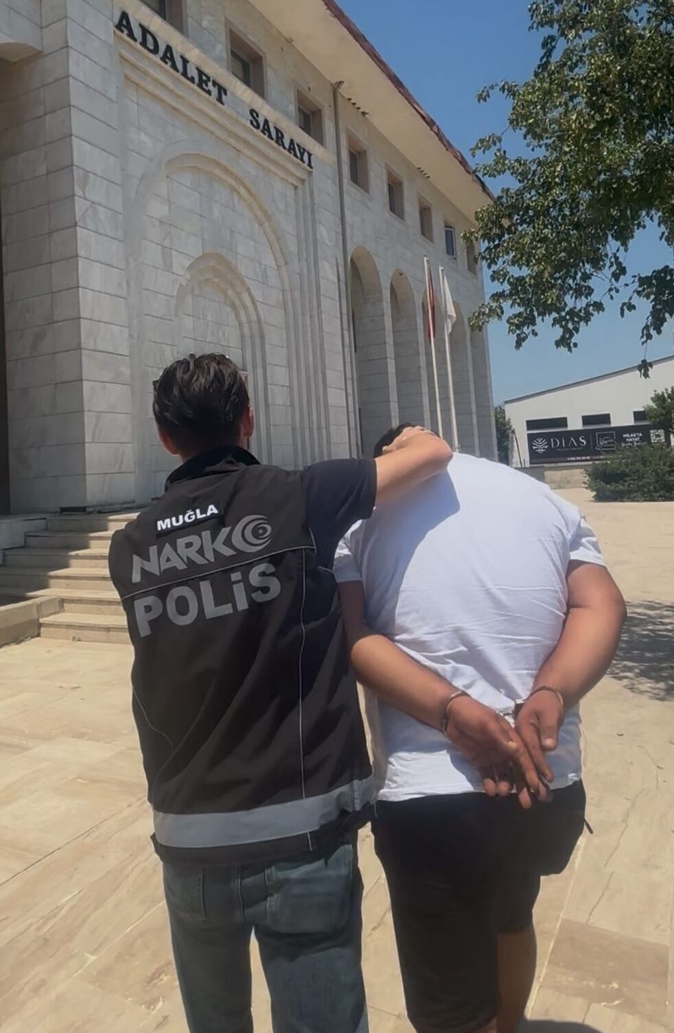 MUĞLA (AA) – Muğla'da düzenlenen uyuşturucu operasyonunda yakalanan 29 şüpheliden