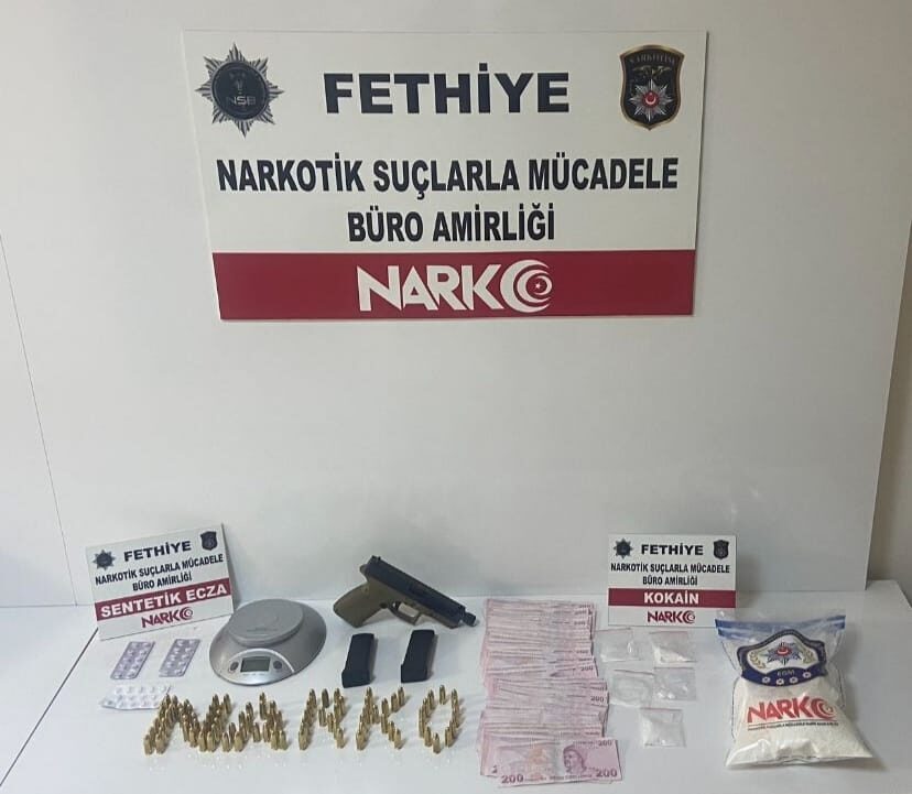 MUĞLA (AA) – Muğla'nın Fethiye ve Marmaris ilçelerinde uyuşturucu ticareti