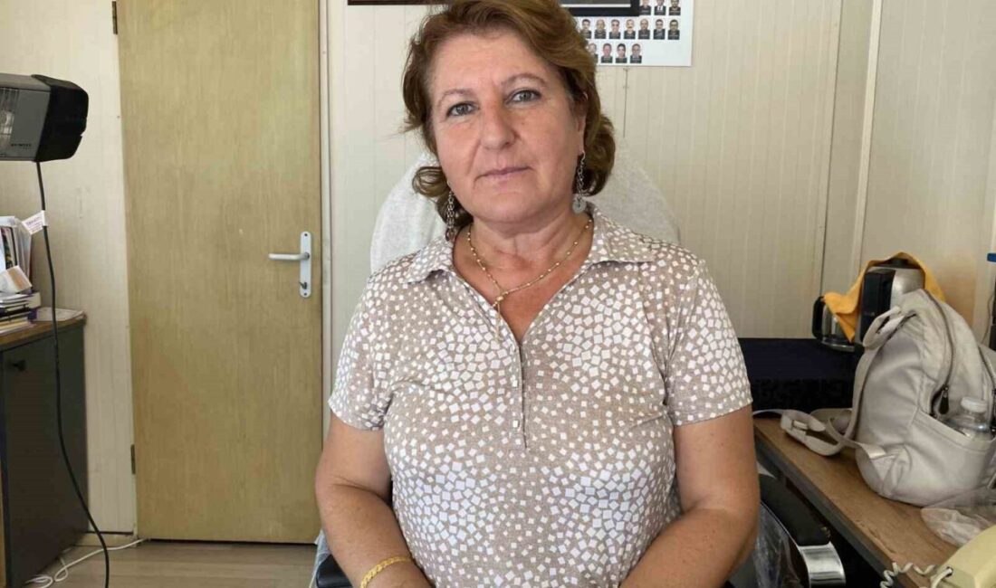 Eskişehir’de Fevziçakmak Mahalle Muhtarı Ayşe Çıraklı, sıkça trafik kazalarının yaşandığı