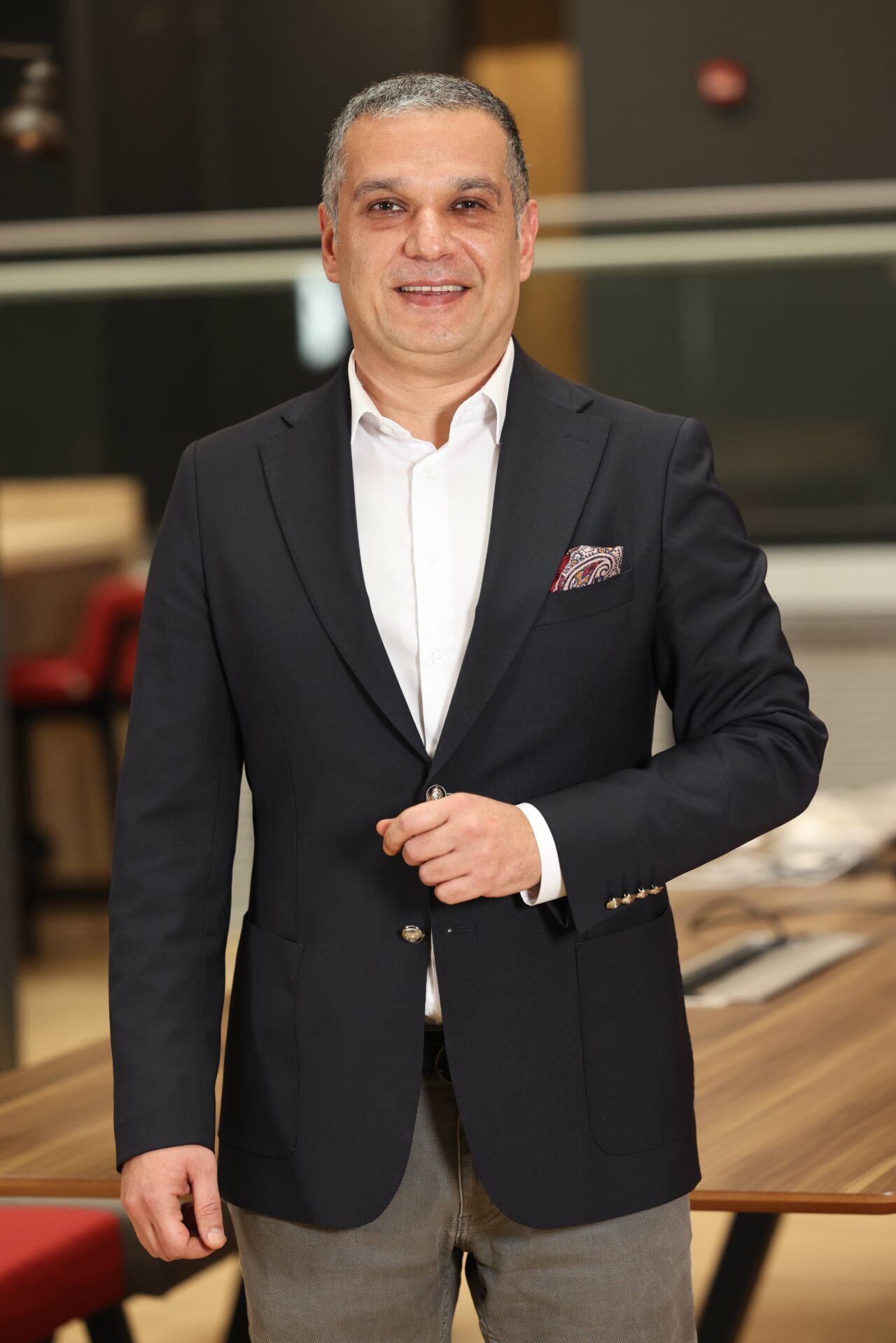 - Multinet Up CEO'su Ali Emre Sever:
- "Her ölçekten şirkete