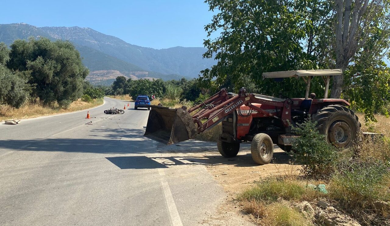 İZMİR (AA) – İzmir'in Ödemiş ilçesinde traktörle çarpışan motosikletin sürücüsü