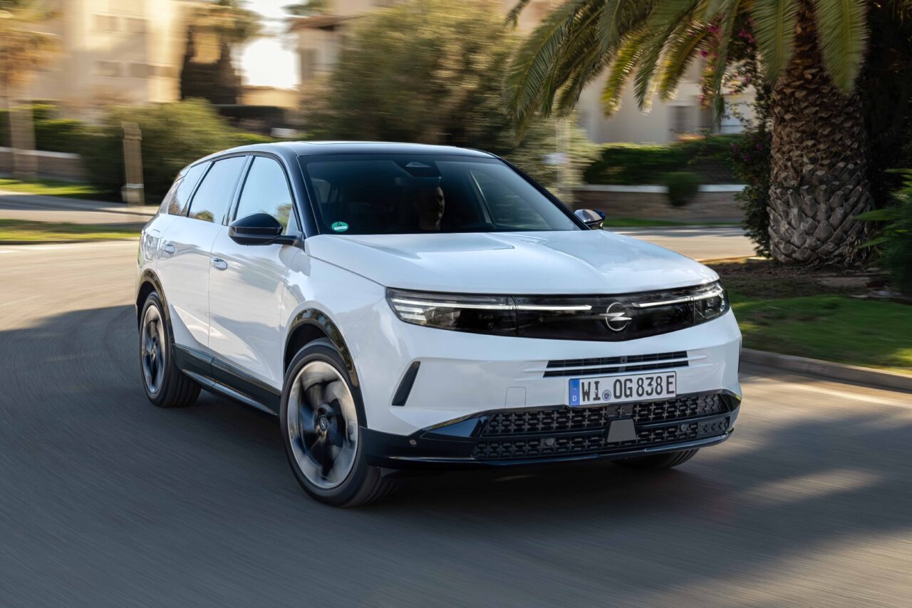 - Opel'in yüzde 100 elektrikli yeni Frontera Elektrik modelinde 250