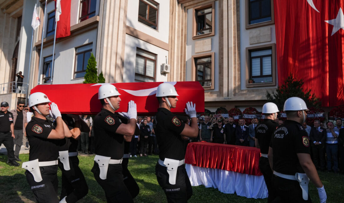 - Törene, Gençlik ve Spor Bakanı Osman Aşkın Bak da