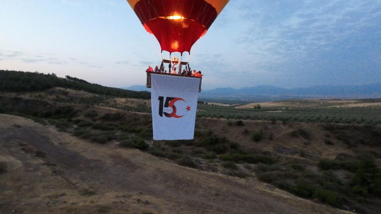 DENİZLİ (AA) – Pamukkale'de, 15 Temmuz Demokrasi ve Milli Birlik