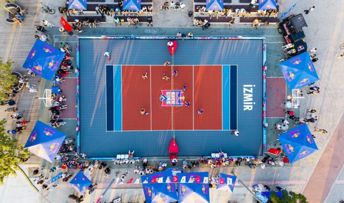 İSTANBUL (AA) – Red Bull Back Line 4×4 sokak voleybolu