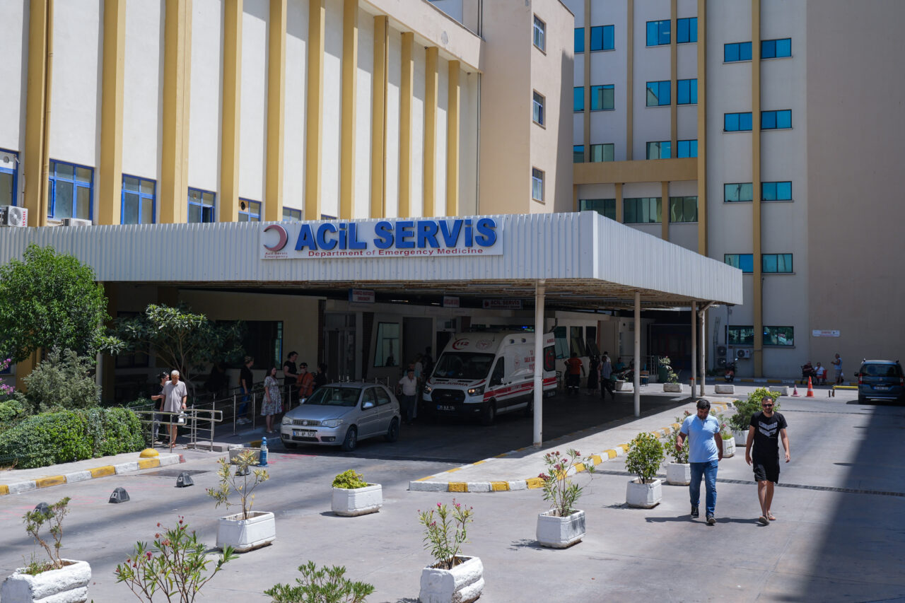 - Mevsim normallerinin 6-12 derece üzerinde seyreden sıcak hava günlük