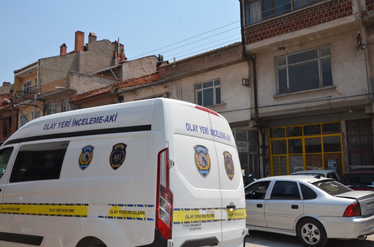 KÜTAHYA (AA) – Kütahya'nın Tavşanlı ilçesinde, bir kişi evinde ölü