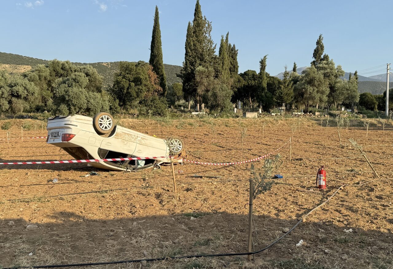 İZMİR (AA) – İzmir'in Tire ilçesinde motosikletle otomobilin çarpıştığı kazada