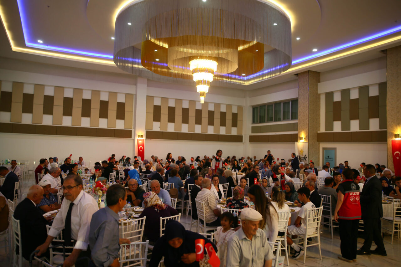 UŞAK (AA) – Uşak Valiliği, 15 Temmuz Demokrasi ve Milli