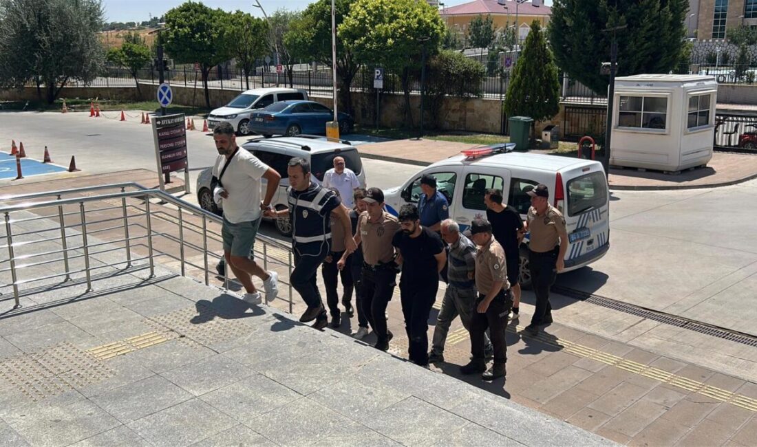 - Olayla ilgili iş yeri sahiplerinin de aralarında bulunduğu 5
