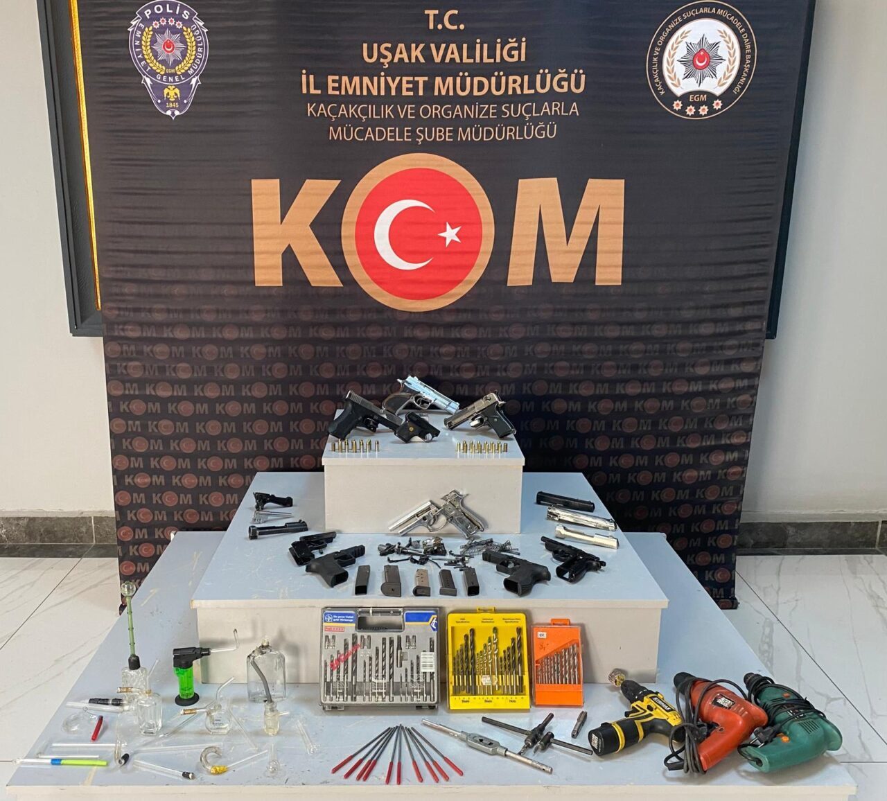 UŞAK (AA) – Uşak'ta düzenlenen silah kaçakçılığı operasyonunda gözaltına alınan