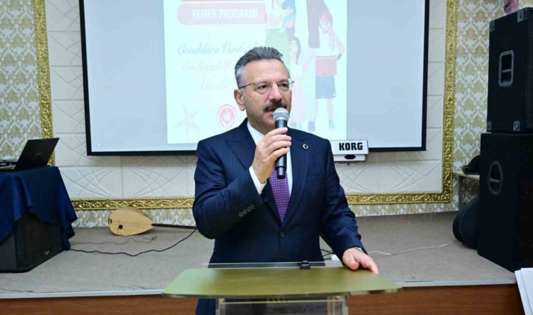 Eskişehir’de 30 Haziran Koruyucu Aile Günü’nde koruyucu ailelerle bir araya