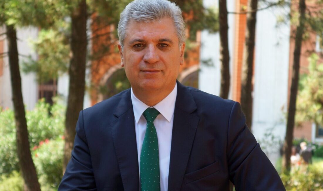 - Yeditepe Üniversitesi Genetik ve Biyomühendislik Bölüm Başkanı Prof. Dr.