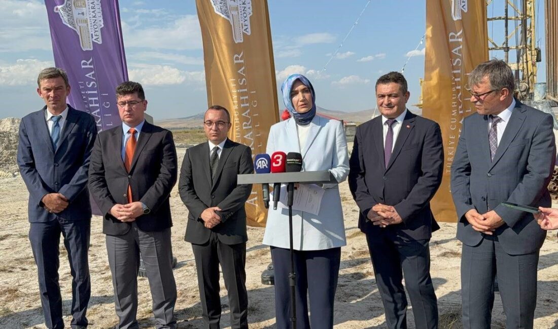 Afyonkarahisar Valisi Yiğitbaşı, kentin jeotermal seracılıktaki başarısına dikkat çekerek, “Organize