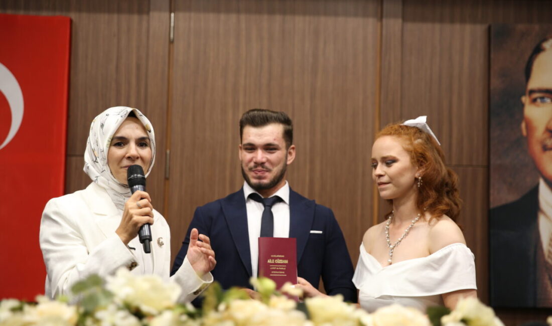 DENİZLİ (AA) – Aile ve Sosyal Hizmetler Bakanı Mahinur Özdemir