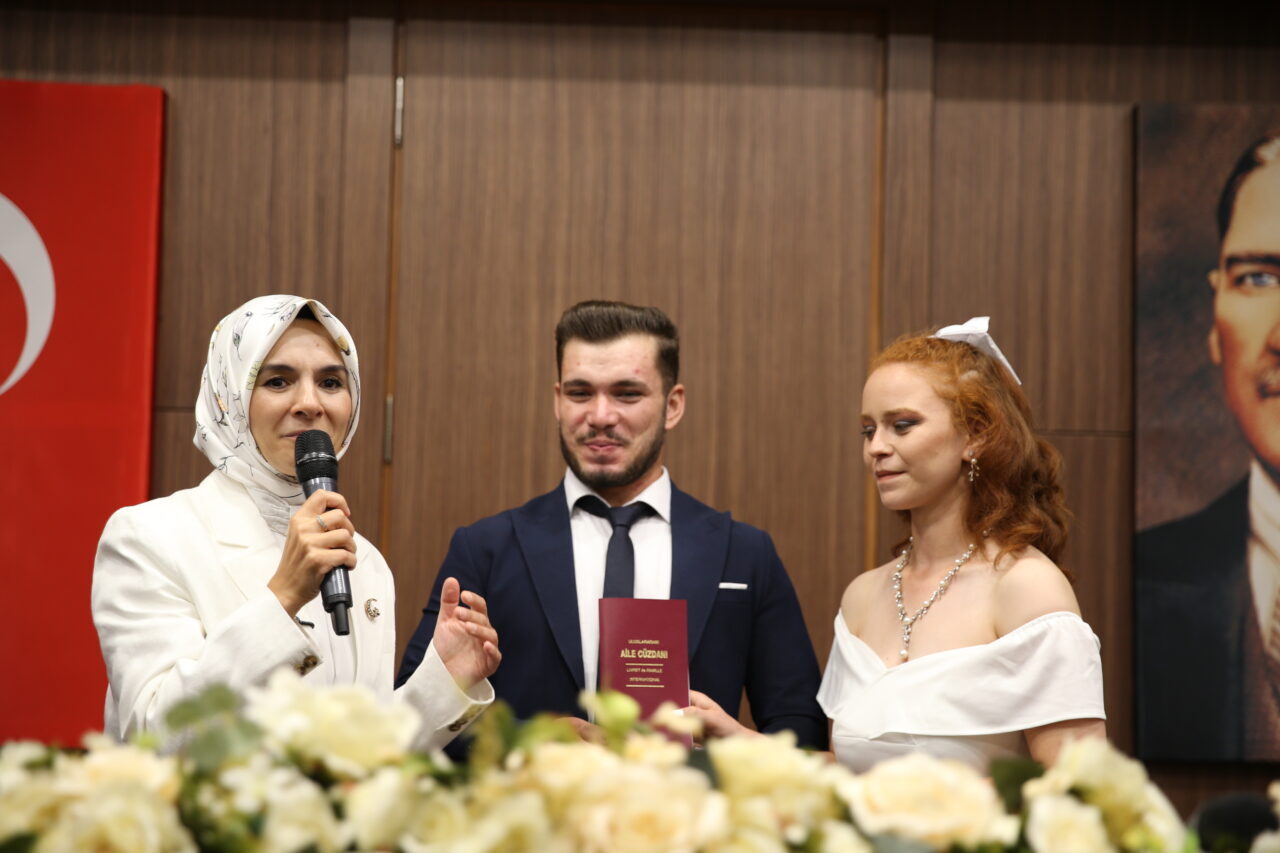 DENİZLİ (AA) – Aile ve Sosyal Hizmetler Bakanı Mahinur Özdemir