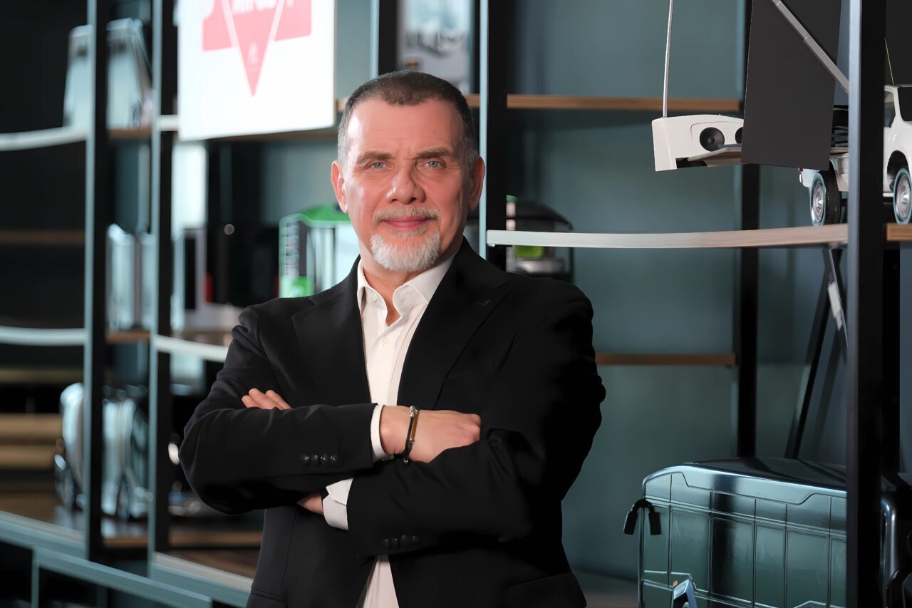 - Anadolu Isuzu Genel Müdürü Tuğrul Arıkan:
- "İhracatımızı artırmak için