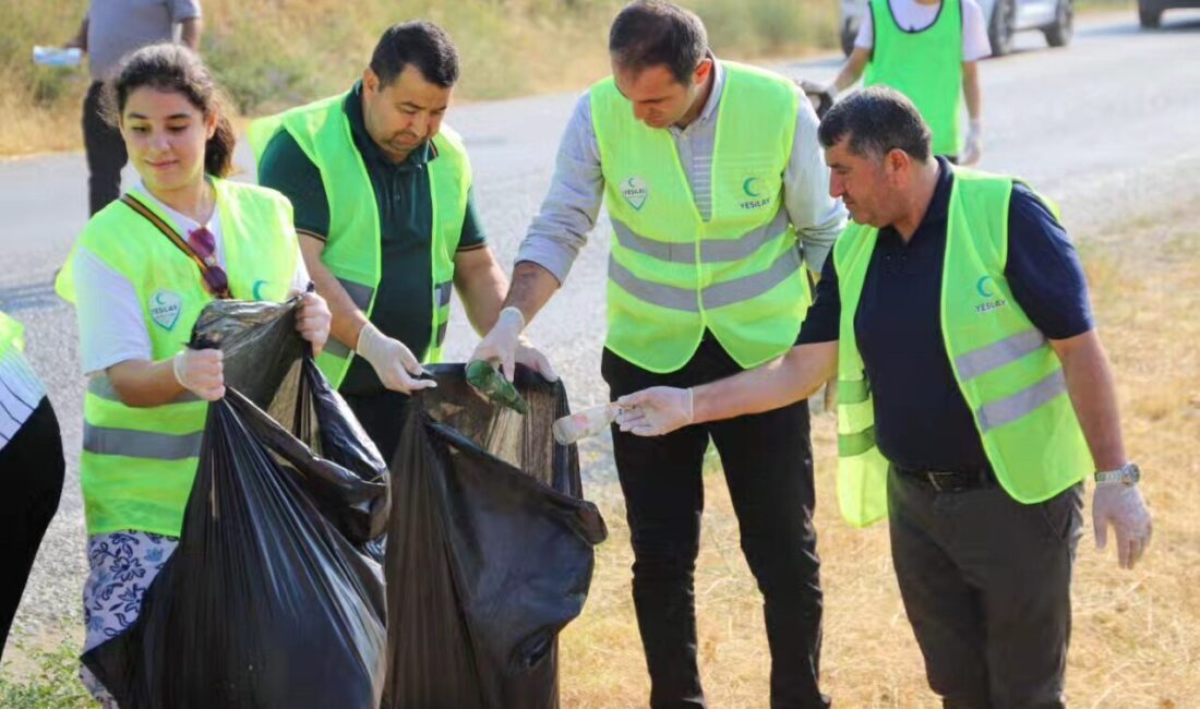İZMİR (AA) – Bayındır'da orman yangınlarına dikkat çekmek ve çevre