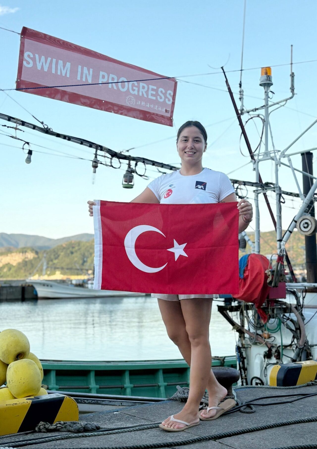 - Ultra maraton yüzücüsü Bengisu Avcı:
"Herkesin kalbinin benimle beraber atacağına