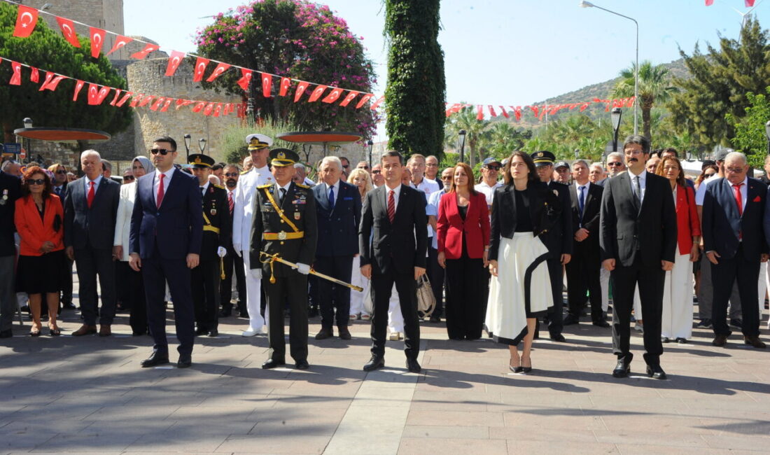 İZMİR (AA) – İzmir'in Çeşme ilçesinde 30 Ağustos Zafer Bayramı