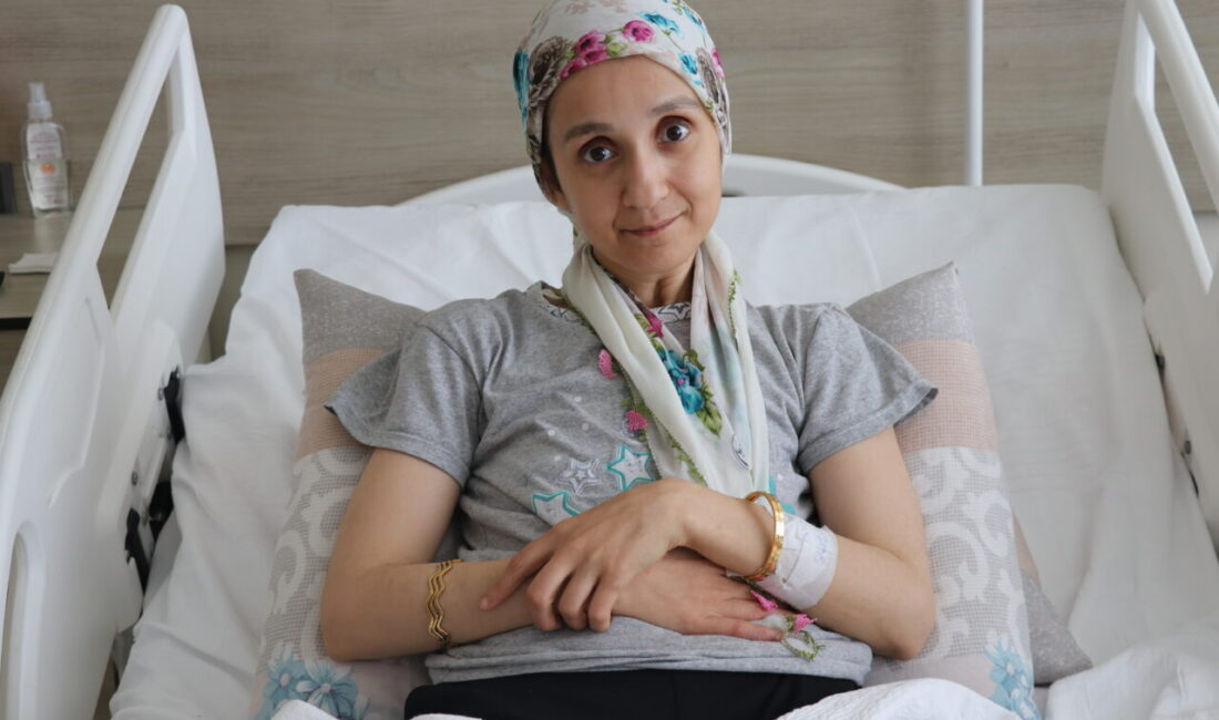 - İki yaşındayken yanlışlıkla içtiği yağ çözücü kimyasal madde nedeniyle