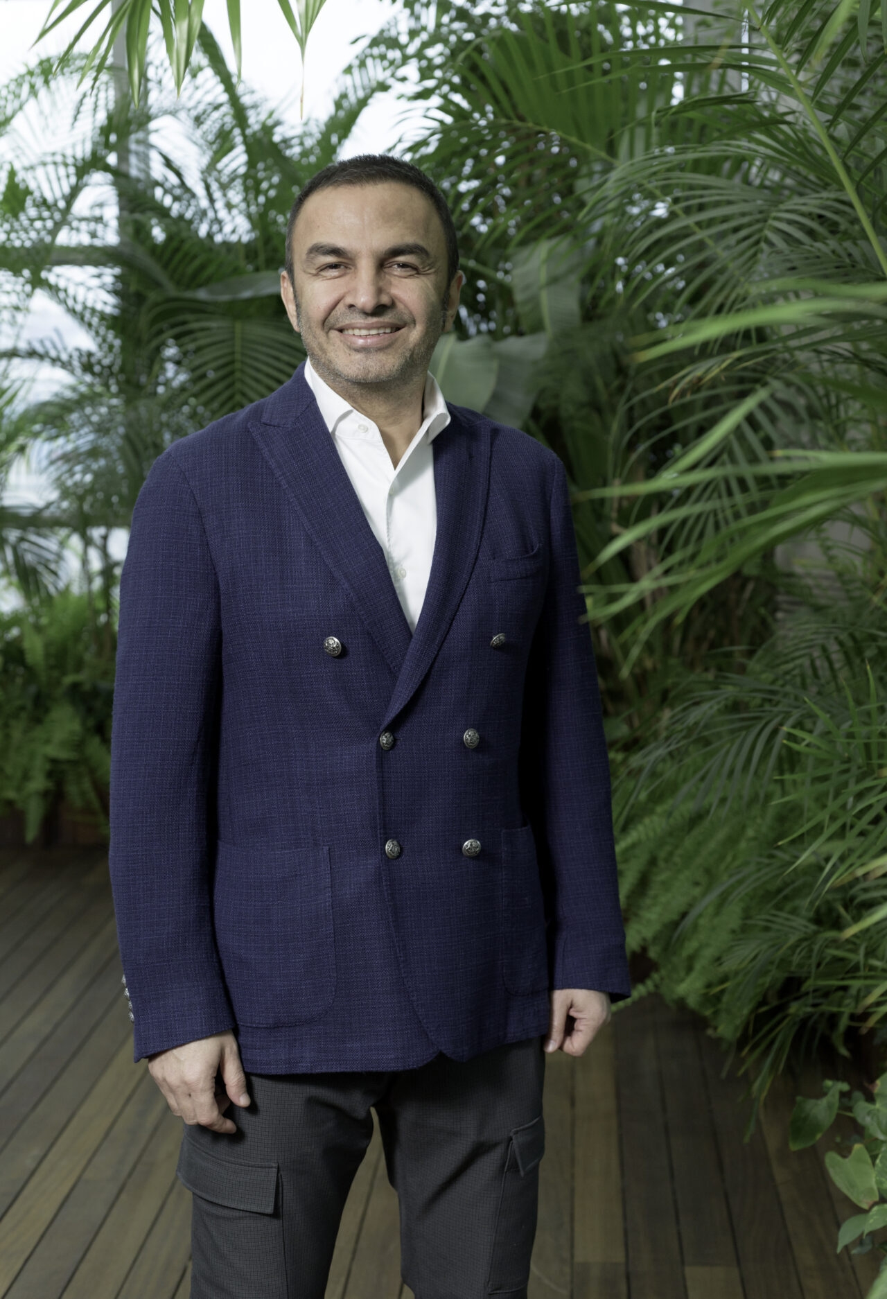 - DeFacto CEO'su İhsan Ateş:
- "Çalışanlarımızdan tedarikçilerimize uzanan kapsayıcı bir