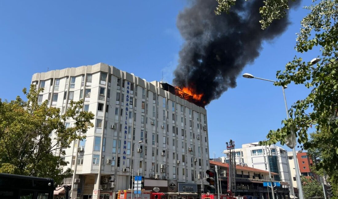 - Yangında 2 kişi dumandan etkilendi, 1 kişi yaralandı