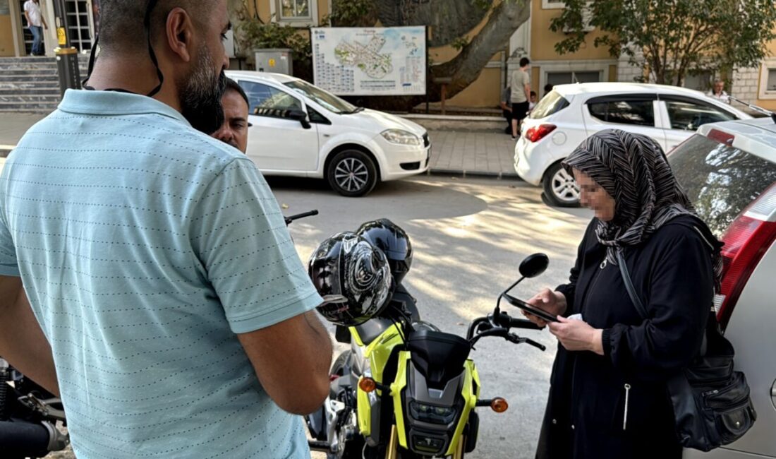 KÜTAHYA (AA) – Kütahya'da telefonla aradıkları bir kadına kendilerini polis