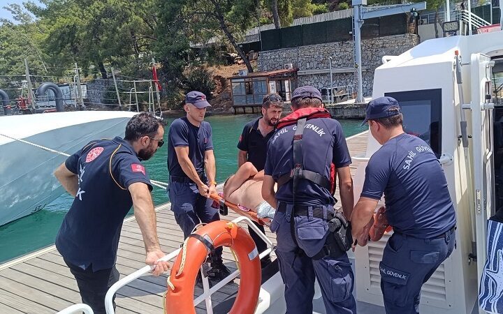 MUĞLA (AA) – Muğla'nın Fethiye ilçesi açıklarında gezi teknesinde yaralanan