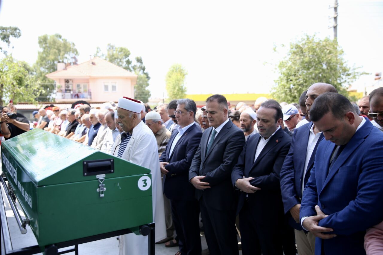 - Yaya geçidinden geçmeye çalışan Ali Boğa'ya çarpan otomobilin sürücüsü