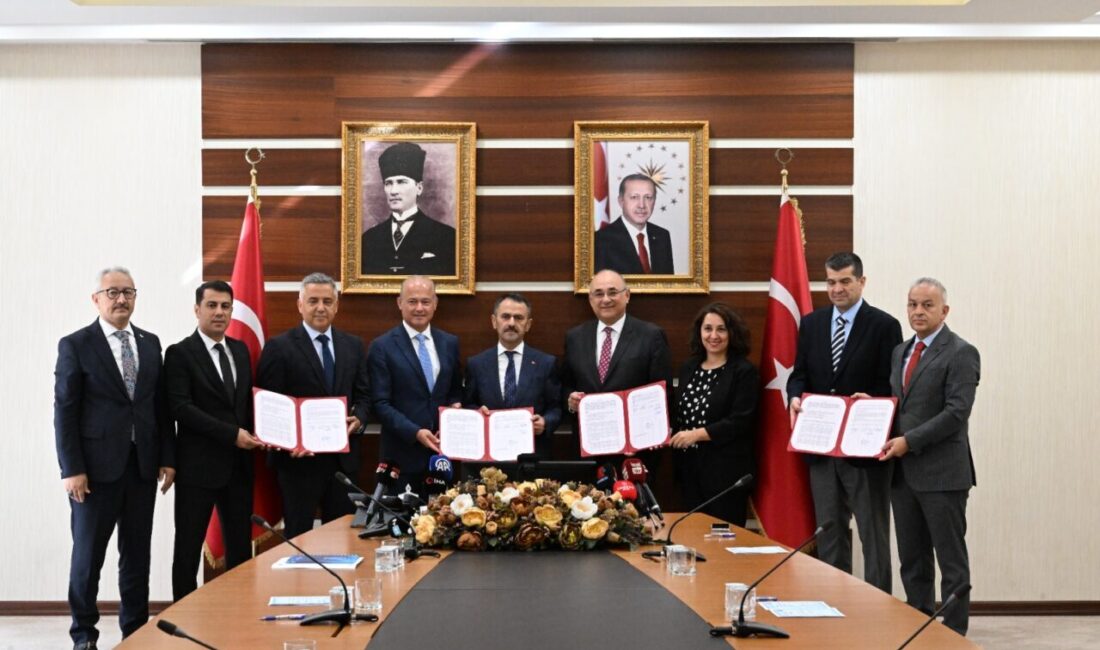 - Ford Otosan Genel Müdürü Güven Özyurt:
- "Bu topraklarda kazandığımız