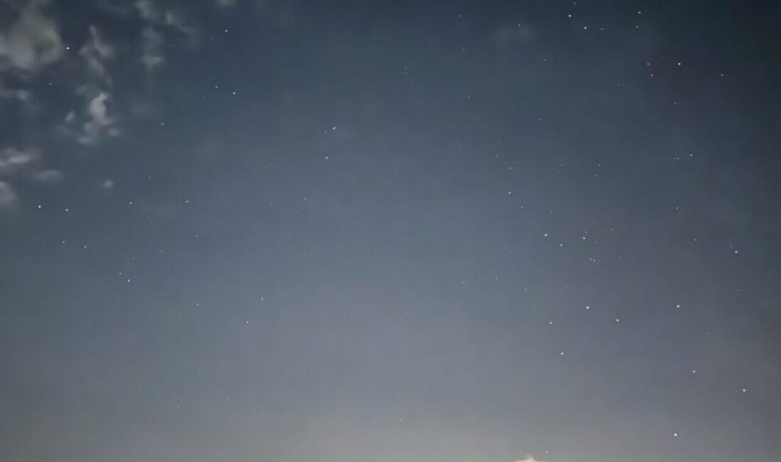 AFYONKARAHİSAR (AA) – Afyonkarahisar'da gökyüzü meraklıları, iki gün boyunca "Perseid