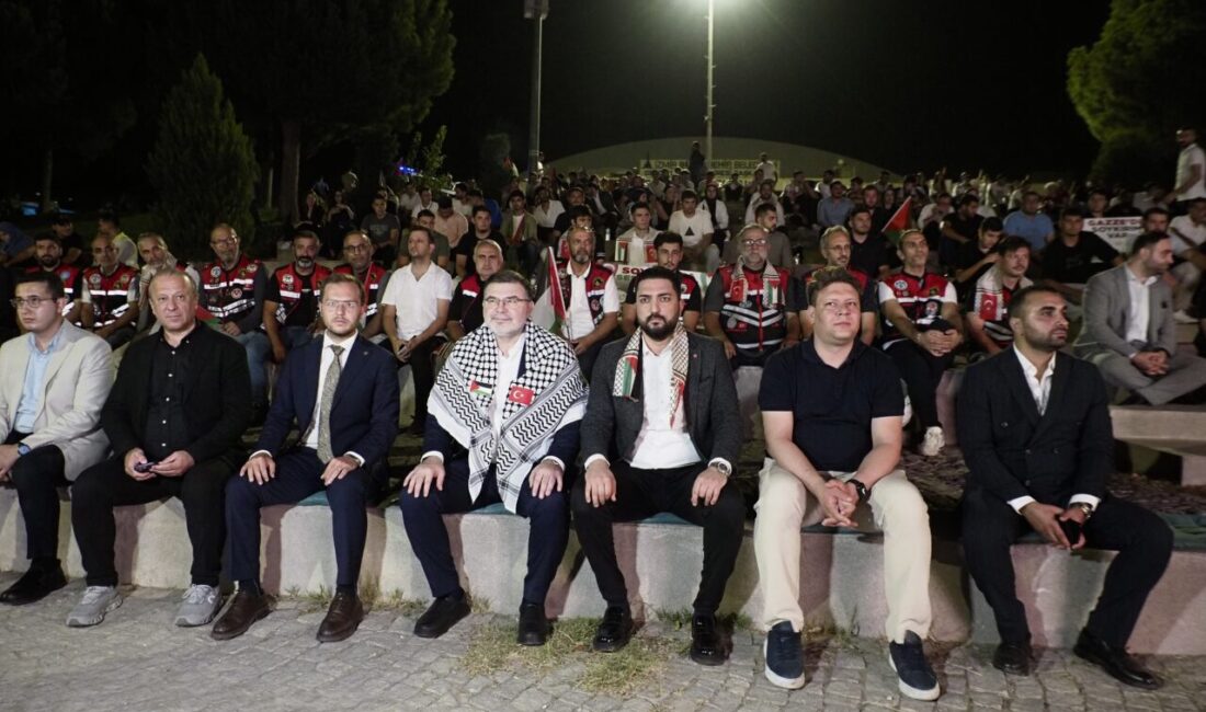 İZMİR (AA) – AK Parti İzmir Gençlik Kolları Başkanlığı, Gazze'de