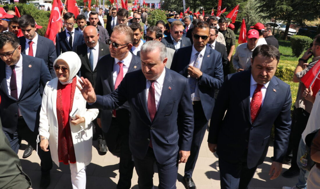 - "Türkiye Yüzyılı'nda gençlerimizle beraber büyüyen, gelişen, güçlü Türkiye için