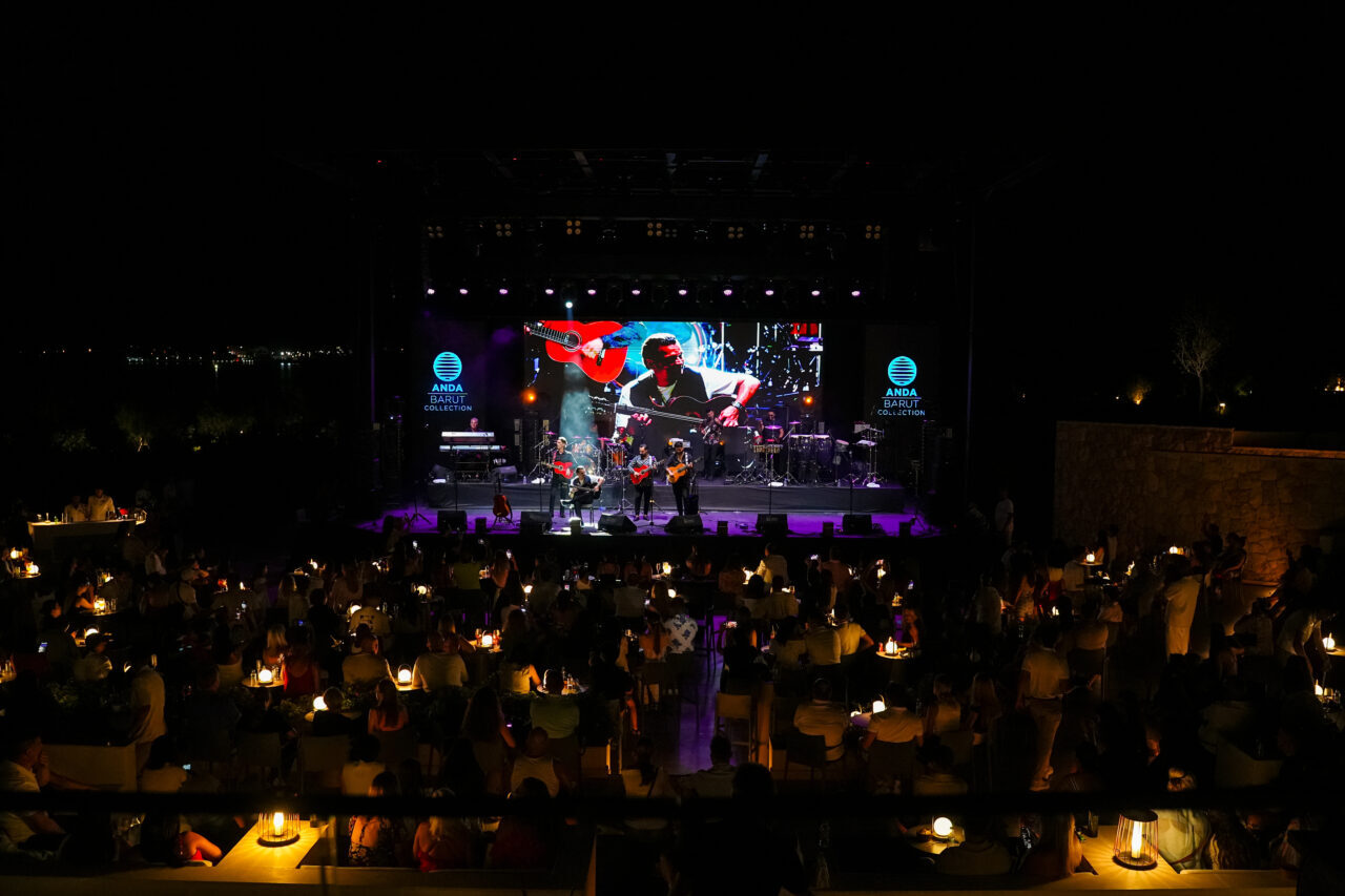 AYDIN (AA) – Latin müziğinin temsilcilerinden, Grammy Ödülü sahibi Gipsy