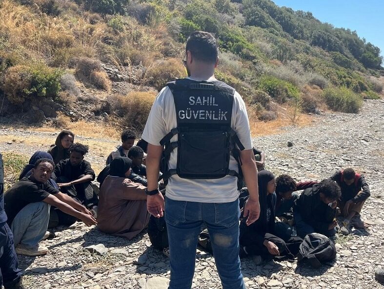 - Göçmen kaçakçılığı iddiasıyla 1 şüpheli gözaltına alındı