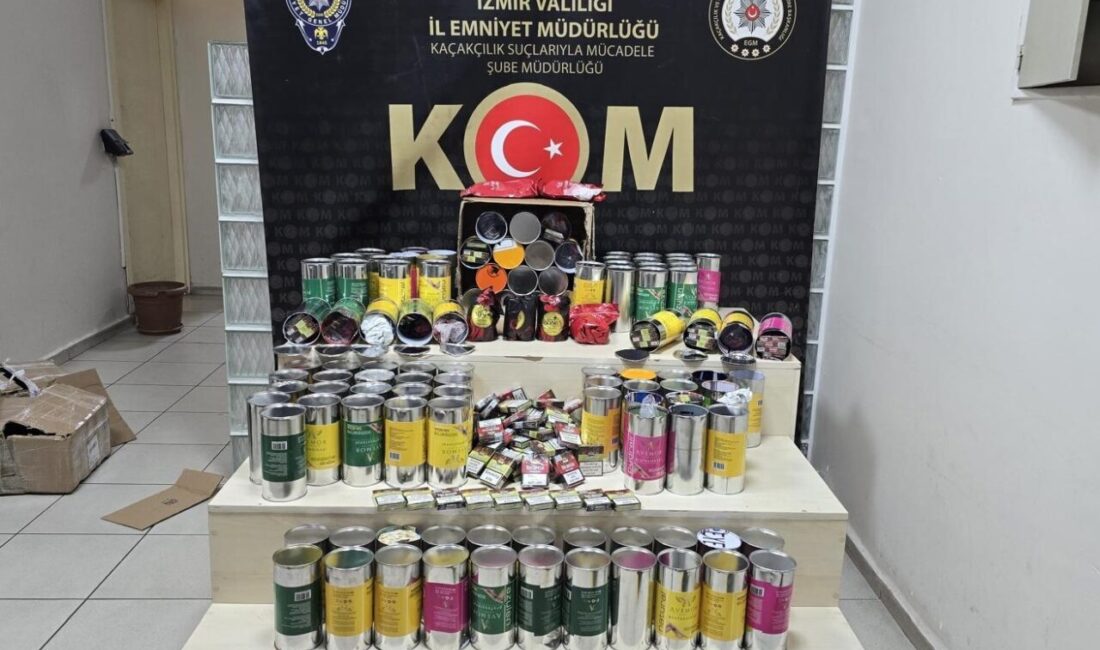 İZMİR (AA) – İzmir'de düzenlenen kaçakçılık operasyonlarında 1 milyon 93