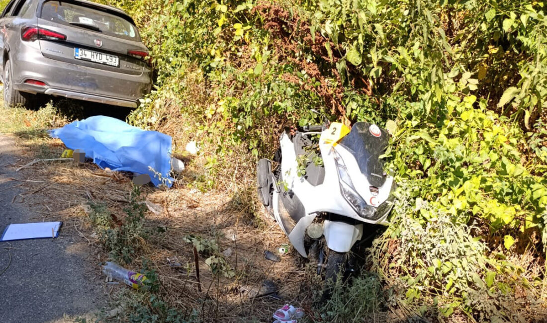 İZMİR (AA) – İzmir’in Ödemiş ilçesine otomobil ile motosikletin çarpışması