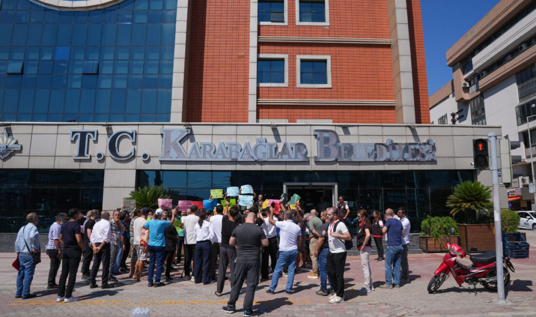 İZMİR (AA) – İzmir'in Karabağlar ilçesinde, belediyenin usulsüz katı atık