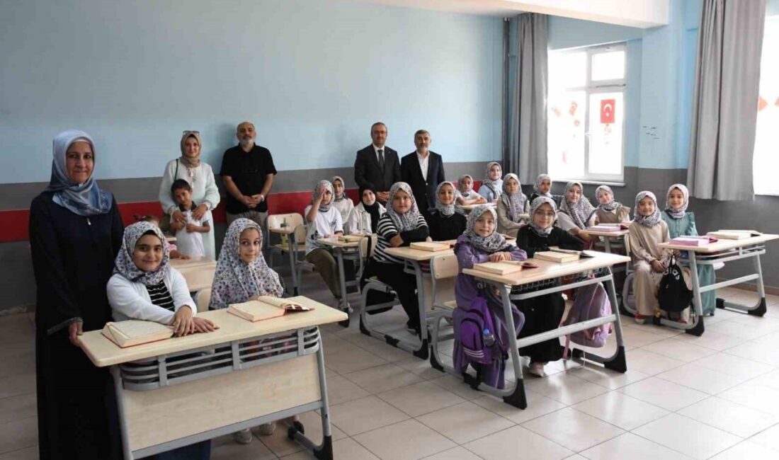 Eskişehir İl Millî Eğitim Müdürü Sinan Aydın ve İl Müftüsü