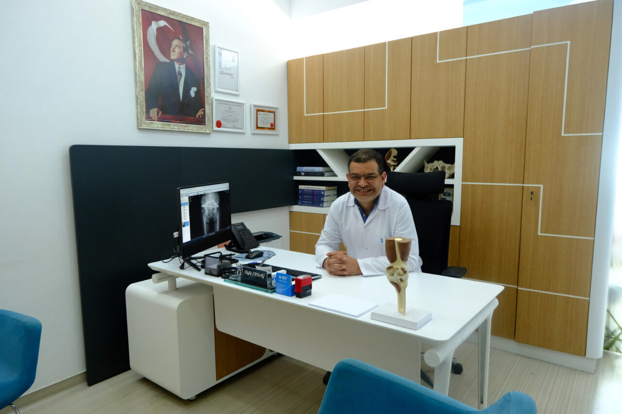 - Lokman Hekim Sağlık Grubu İstanbul Hastanesi Ortopedi ve Travmatoloji