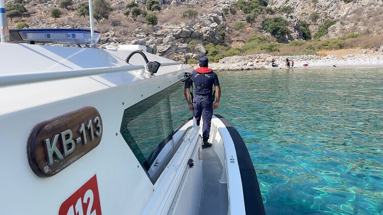 MUĞLA (AA) – Muğla'nın Marmaris ilçesinde aralarında çocukların da bulunduğu