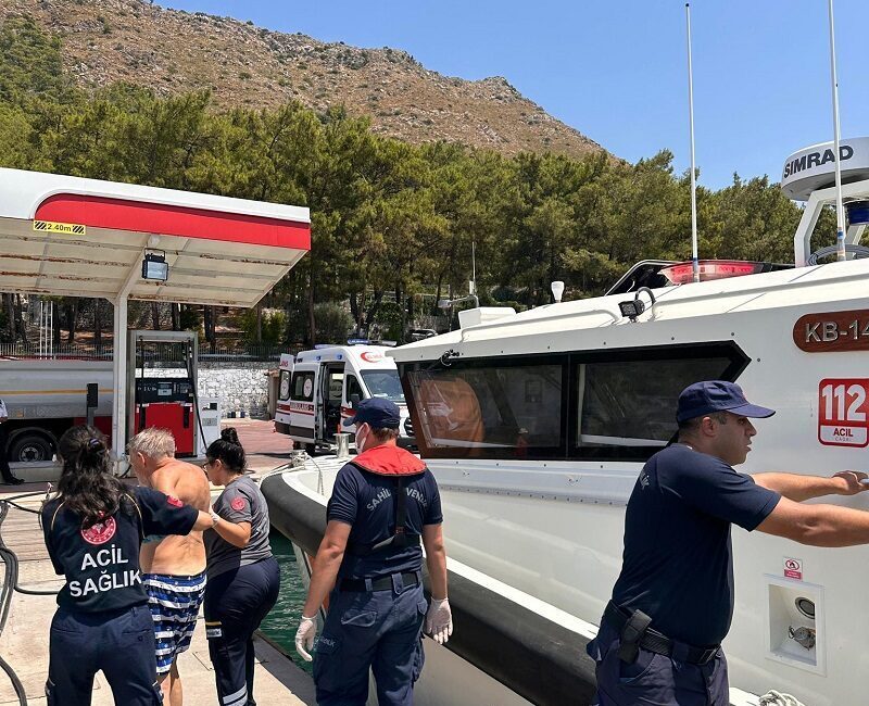 MUĞLA (AA) – Muğla'nın Fethiye ve Marmaris ilçesi açıklarında teknede