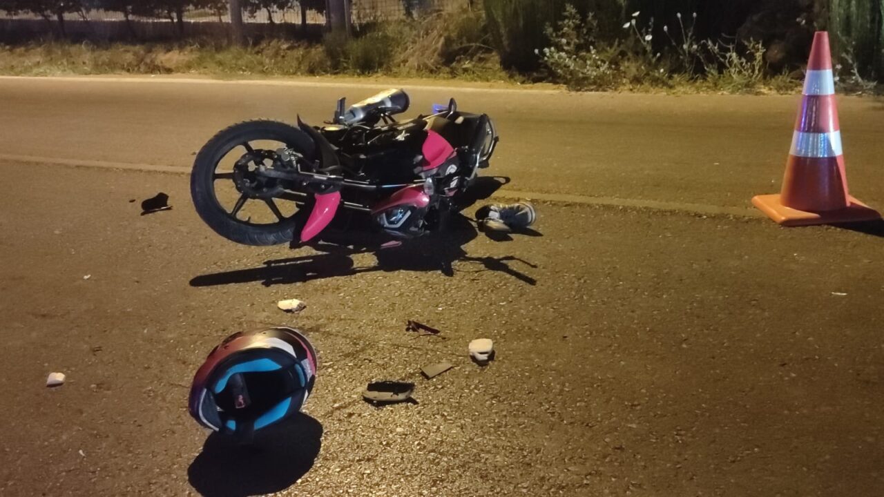 İZMİR (AA) – İzmir'in Ödemiş ilçesinde hafif ticari araçla motosikletin