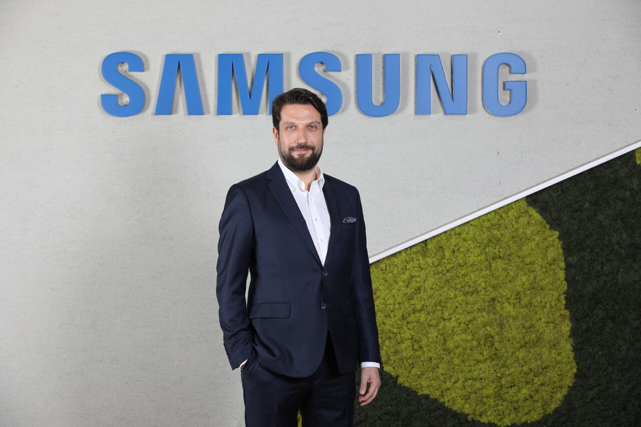 - Samsung Electronics Türkiye Servis ve Müşteri Hizmetleri Direktörü Erbil