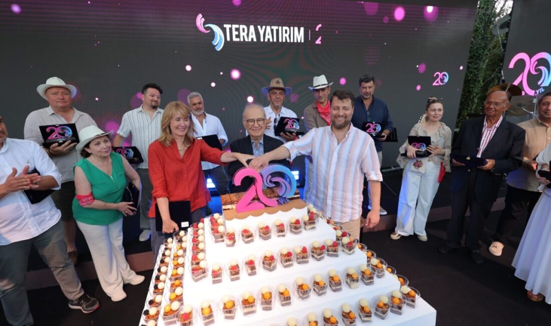 - Tera Yatırım Yönetim Kurulu Başkanı Emre Tezmen:
- "Her adımımızı