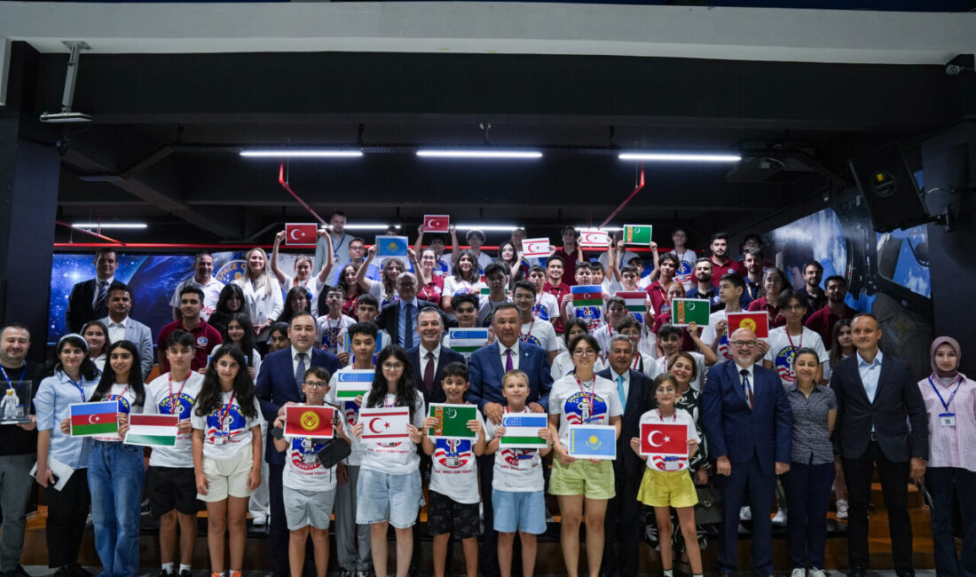 - TUA Başkanı Yusuf Kıraç:
- "Türkiye bağımsız olarak kendi uzay